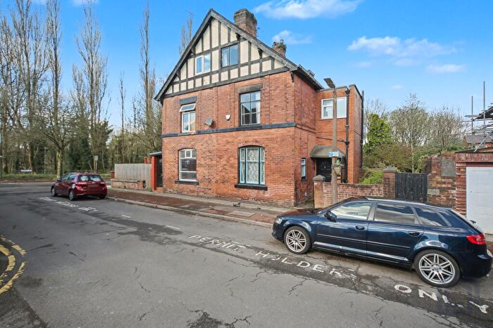 4 Bedroom Semi Detached House For Sale In Dowson Street, Bolton, BL2