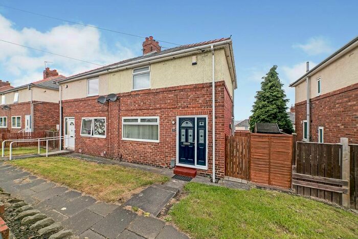 3 Bedroom Semi-Detached House To Rent In North View, Whickham, Newcastle Upon Tyne, NE16