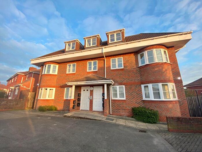 2 Bedroom Flat To Rent In Beaumont Court, Melton Crescent, Horfield, BS7