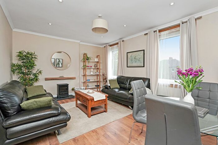 1 Bedroom Flat For Sale In / Whitson Grove, Stenhouse, Edinburgh, EH11