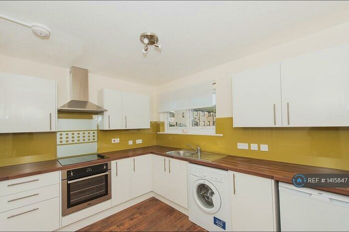 1 Bedroom Flat To Rent In Lewis Road, Aberdeen, AB16