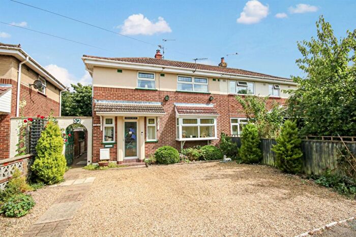 3 Bedroom Semi Detached House For Sale In Lakenfields, Norwich, NR1