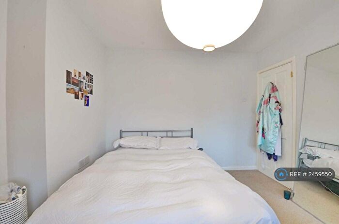 4 Bedroom Semi-Detached House To Rent In Kendal Road, Bristol, BS7