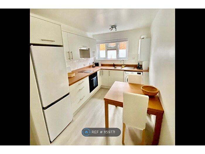 2 Bedroom Flat To Rent In Merthyr Terrace, London, SW13