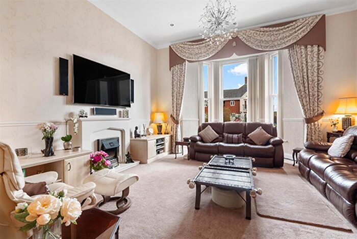 2 Bedroom Duplex For Sale In Warwick Road, Stratford-Upon-Avon, CV37