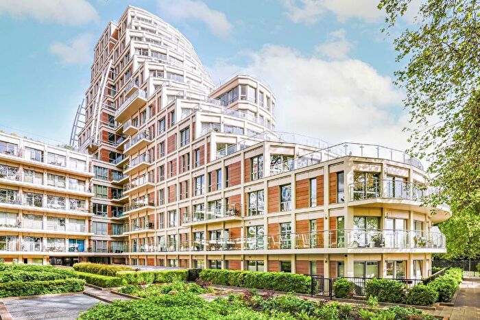 3 Bedroom Flat To Rent In Henry Macaulay Avenue, Kingston Upon Thames, KT2