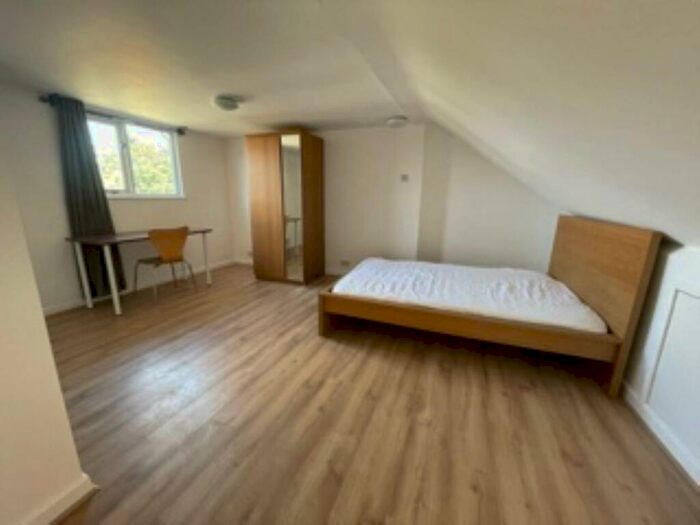 4 Bedroom End Of Terrace House To Rent In Rowlandson Gardens, Lockleaze, Bristol, BS7