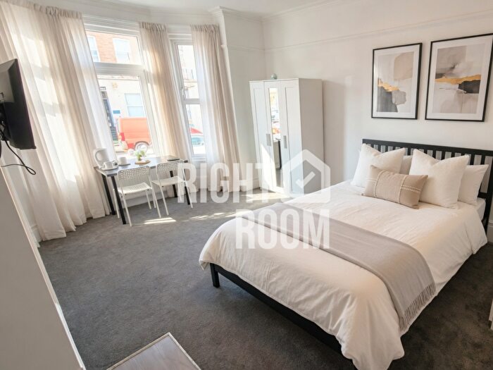 Studio To Rent In Studio Apartment, Bourne Hall, Priory Road, West Cliff, BH2