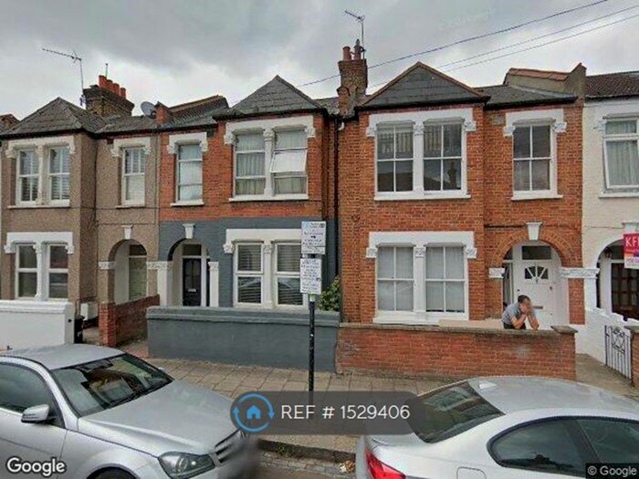 1 Bedroom Flat To Rent In Pevensey Road, London, SW17