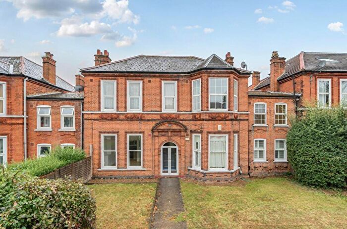 Studio To Rent In Brownhill Road, London, SE6