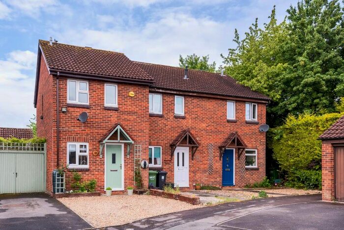 2 Bedroom Property To Rent In Fontana Close, Longwell Green, Bristol, BS30