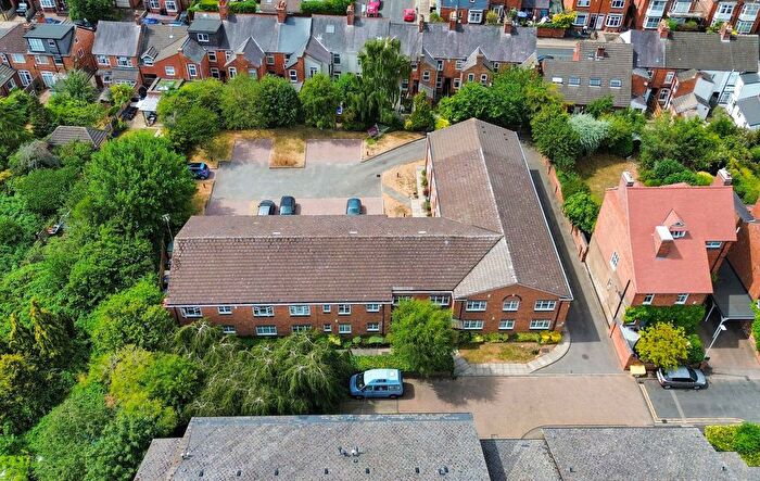 1 Bedroom Flat For Sale In Ronald Court, Clarendon Park, Leicester, LE2