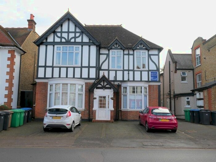 1 Bedroom Flat To Rent In Lingfield Avenue, Kingston, KT1