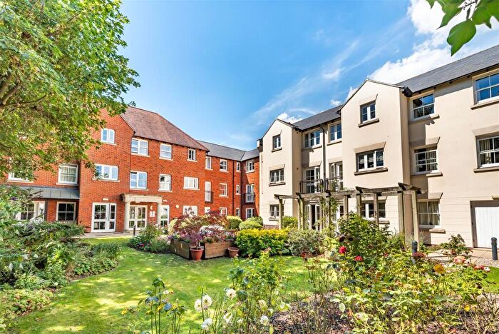 2 Bedroom Retirement Property For Sale In Abbots Lodge, Canterbury, Kent, CT2