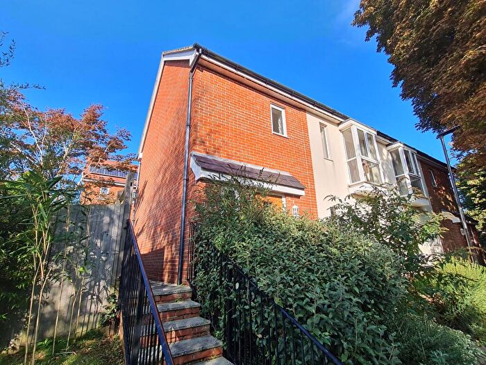 1 Bedroom Maisonette To Rent In Church Path, East Cowes, PO32