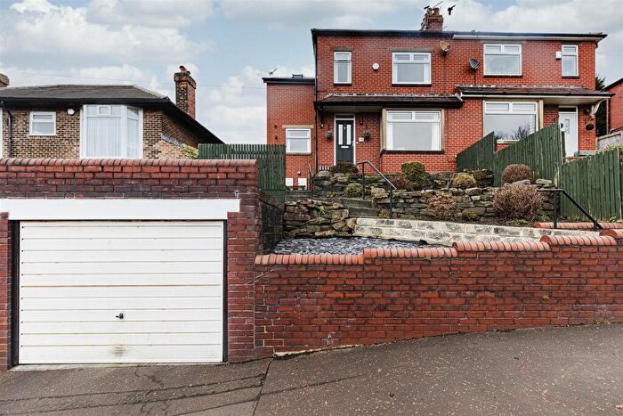 4 Bedroom Semi Detached House For Sale In Pye Nest Road, Halifax, HX2