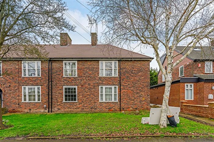 1 Bedroom Flat To Rent In Chingdale Road, Chingford, E4