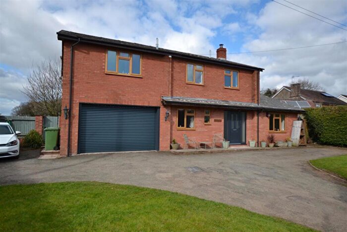 4 Bedroom Detached House For Sale In Leysters, HR6