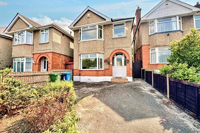 3 Bedroom Detached House For Sale In Poole, BH12