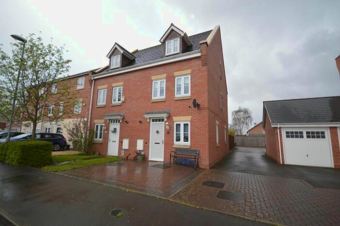 4 Bedroom Semi-Detached House For Sale In Highlander Drive, Donnington, Telford, TF2