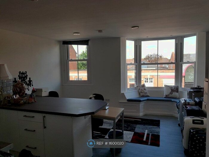 1 Bedroom Flat To Rent In Hamilton Road, Felixstowe, IP11