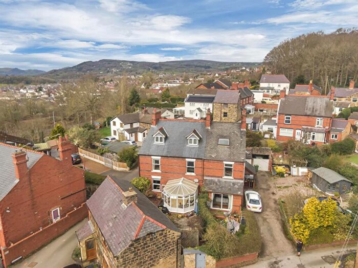 5 Bedroom Semi-Detached House For Sale In Short Lane, Newbridge, LL14