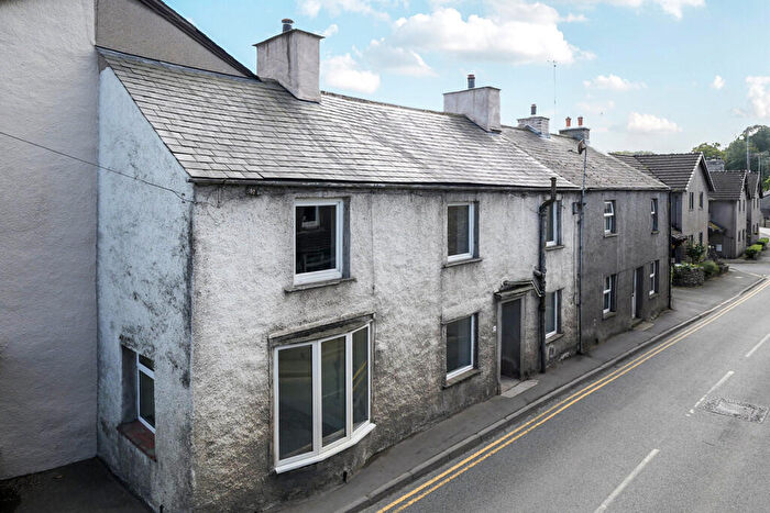 3 Bedroom Terraced House For Sale In Park Road, Milnthorpe, Cumbria, LA7