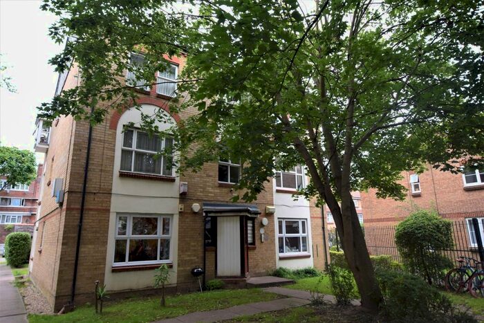 1 Bedroom Flat To Rent In Longfellow Way, London, SE1