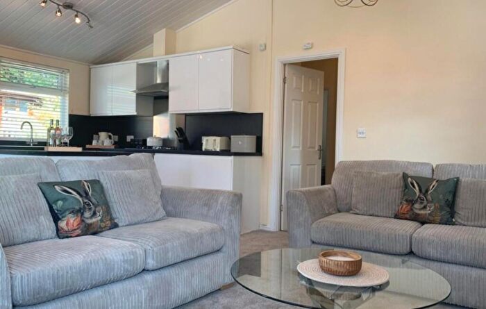 2 Bedroom Mobile Home For Sale In Fallbarrow Holiday Park, Rayrigg Road, Windermere, LA23