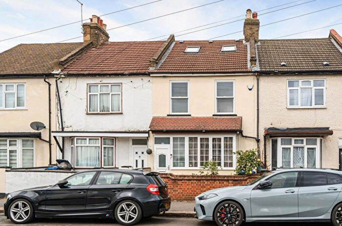 4 Bedroom Terraced House For Sale In Riley Road, Enfield, EN3