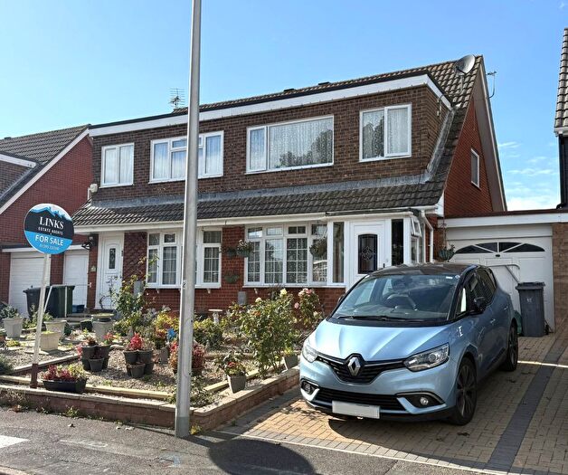 3 Bedroom Semi-Detached House For Sale In The Copse, Exmouth, EX8