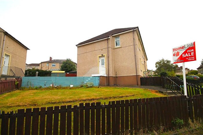 2 Bedroom Flat For Sale In Broomfield Street, Airdrie, ML6