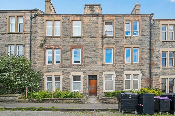 2 Bedroom Flat For Sale In / Dunedin Street, Broughton, Edinburgh, EH7