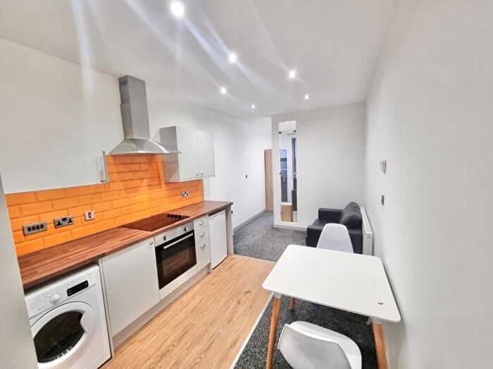 1 Bedroom Apartment To Rent In Halifax House, Blackwall, Halifax, HX1