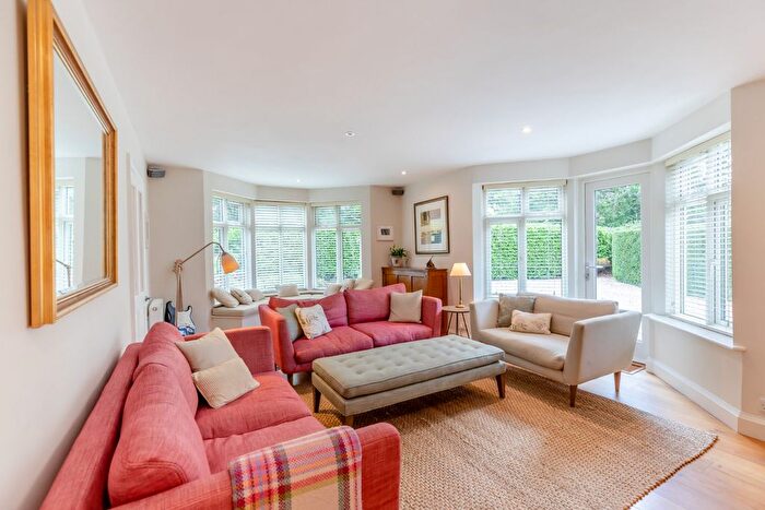 5 Bedroom Detached House For Sale In Chapel Row, Berkshire, RG7