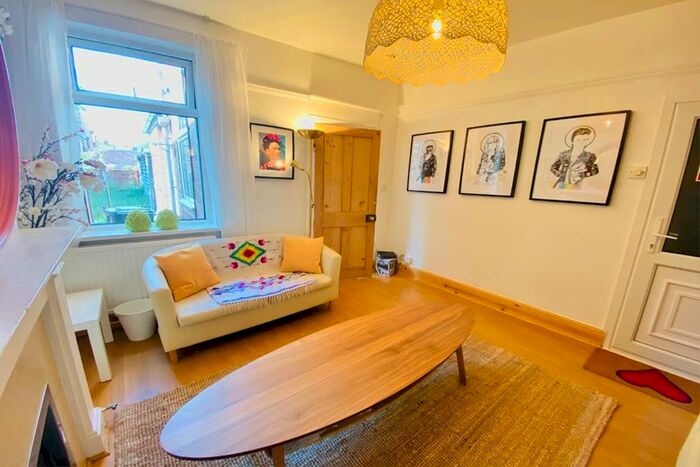 4 Bedroom Terraced House To Rent In Montague Road, Leicester, LE2