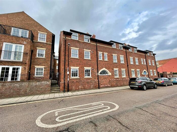 2 Bedroom Apartment For Sale In Northumberland Street, Darlington, DL3