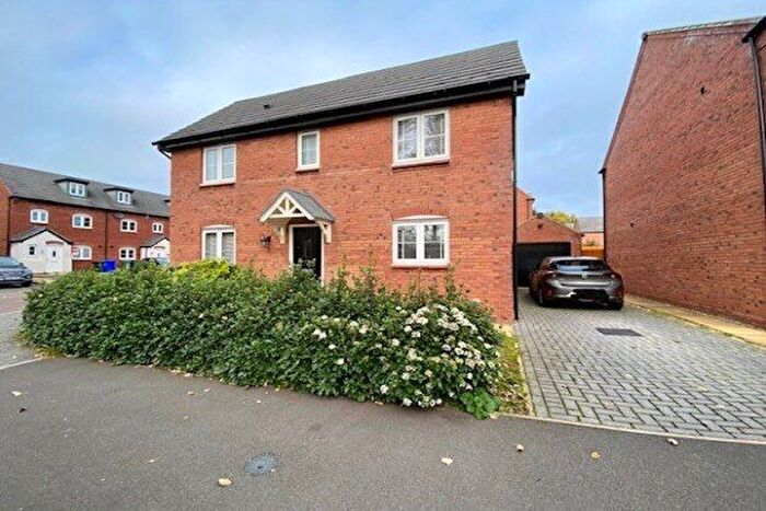 4 Bedroom Detached House To Rent In Pearl Brook Avenue, Stafford, ST16