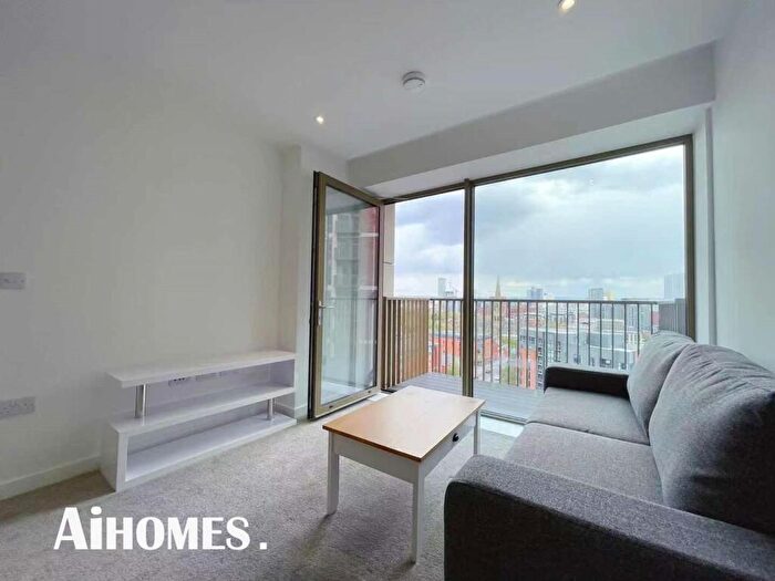 2 Bedroom Apartment To Rent In Local Crescent, Hulme Street, Salford, M5