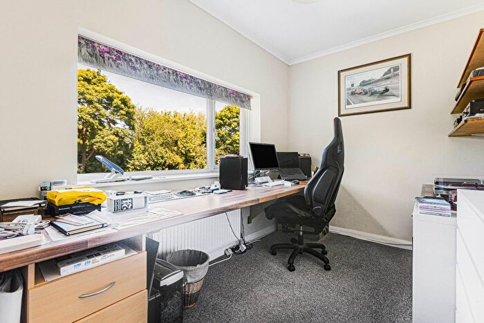 5 Bedroom Detached House For Sale In Campden Road, Benhall, Cheltenham, GL51