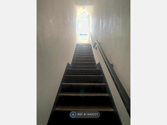 1 Bedroom Flat To Rent In Westgate, Huddersfield, HD1