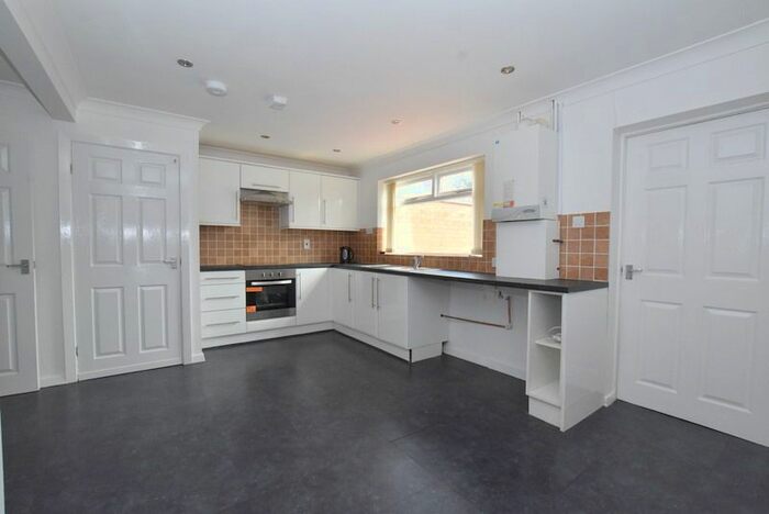 3 Bedroom Town House To Rent In Rothwell Street, Penkhull, ST4