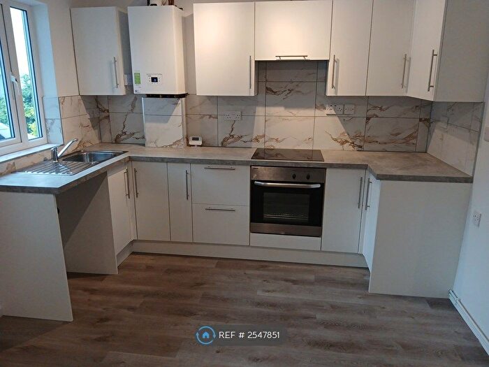 2 Bedroom Semi-Detached House To Rent In Lindsey Court, Lincoln, LN5