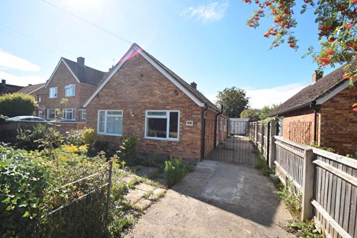3 Bedroom Bungalow For Sale In Brinkinfield Road, Chalgrove, OX44