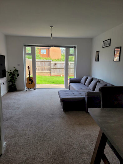 2 Bedroom Semi-Detached House To Rent In Bourton Road, Banbury, OX16