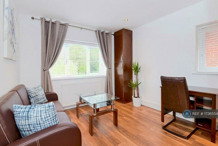 1 Bedroom Flat To Rent In Newbury, Newbury, RG14