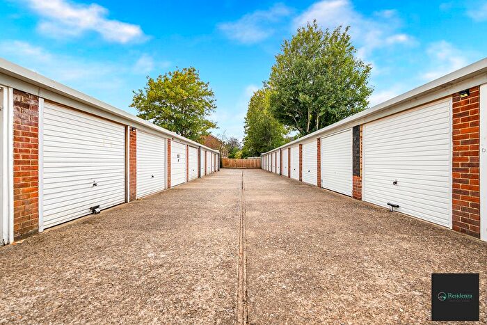 2 Bedroom Flat For Sale In Grange Road, Sutton, SM2