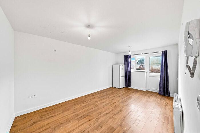 Studio For Sale In Dames Road, London, E7