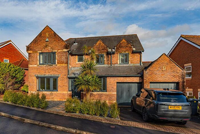 4 Bedroom Detached House For Sale In Llwyn Y Grant Road, Penylan, Cardiff, CF23