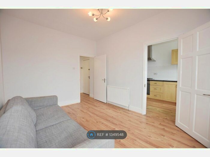 1 Bedroom Flat To Rent In Ferntower Road, London, N5